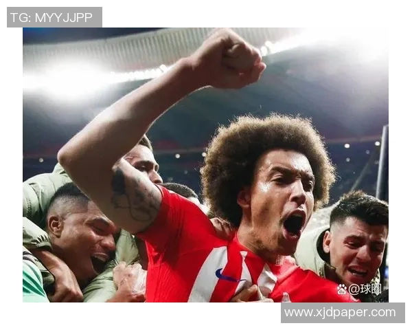 球场上的魅力与技巧并存 球星们如何用帅气征服足球世界