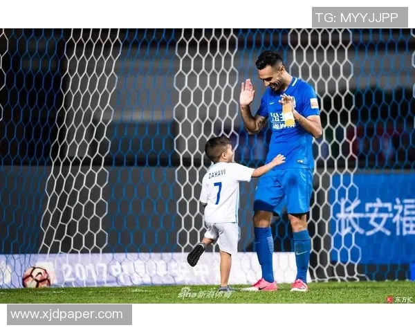 足球球星变身萌娃样貌曝光 小小年纪竟然如此可爱引人注目